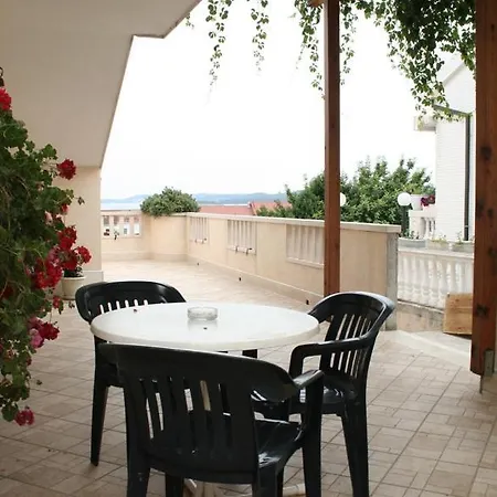 Apartments With Parking Space Orebic, Peljesac - 4565 *