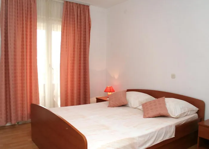 With Parking Space Orebic, Peljesac - 4565